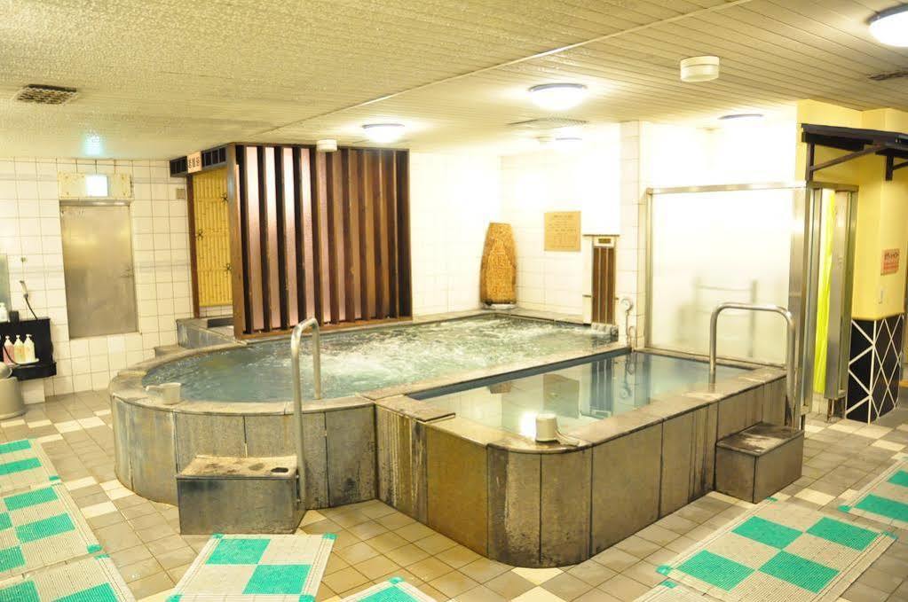 Capsule Hotel & Sauna Ikebukuro Plaza Präfektur Tokio Exterior foto